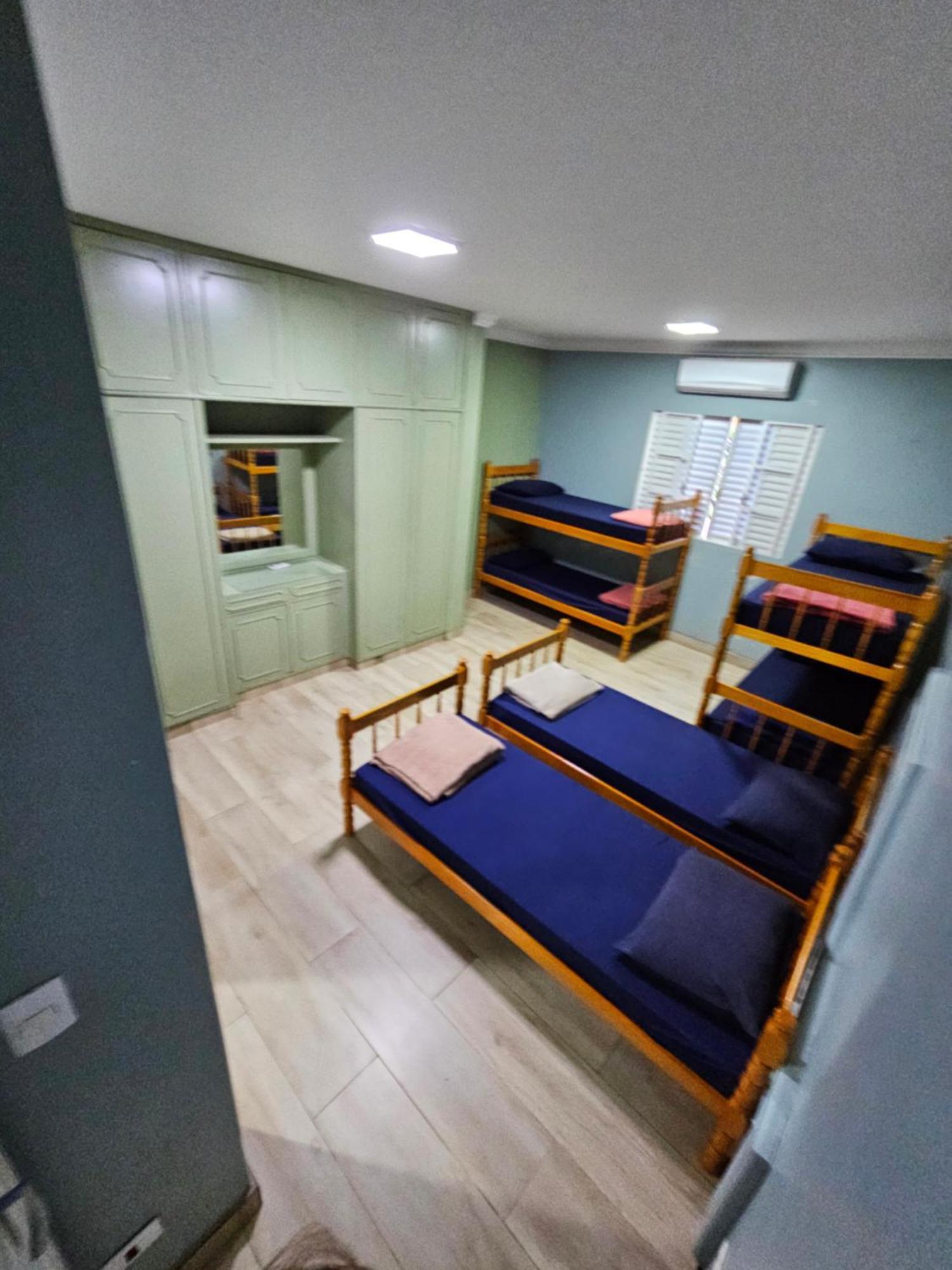 Alpha Hospedaria & Hostel ลอนดริน่า ภายนอก รูปภาพ