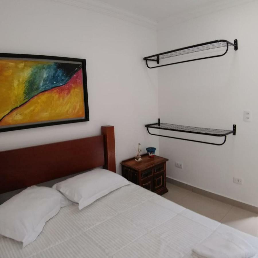 Alpha Hospedaria & Hostel ลอนดริน่า ภายนอก รูปภาพ
